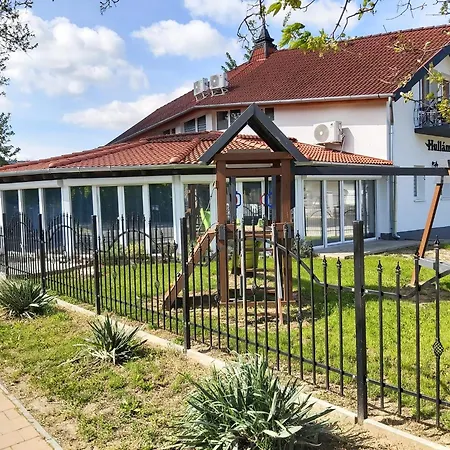 Hullam Apartmanhaz Gyenesdias